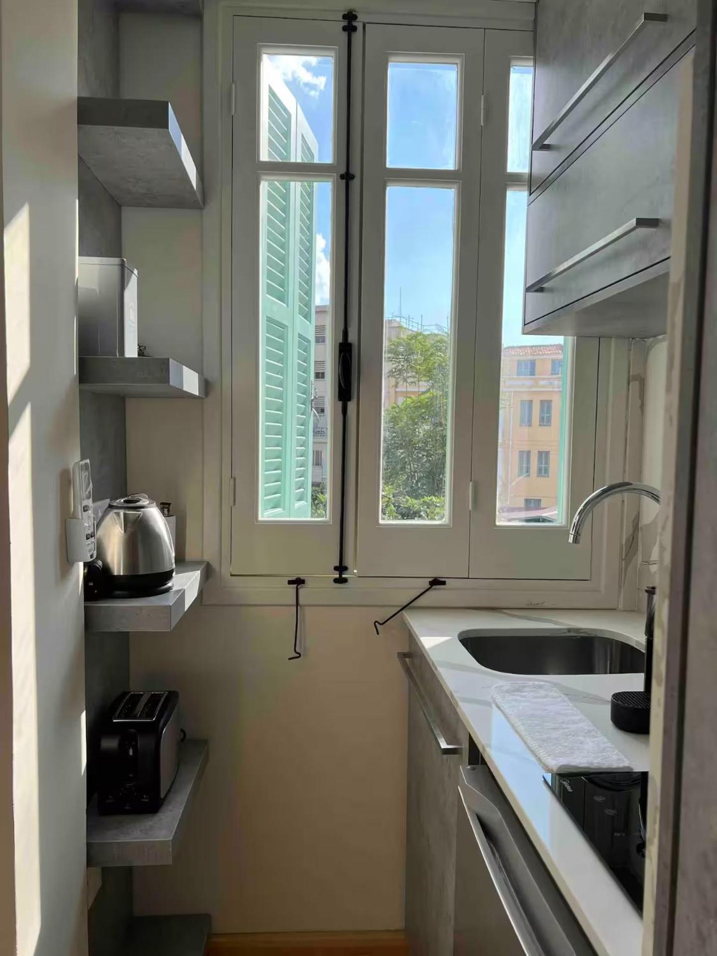 Centre Luxury Renovated Apartment Nicosia